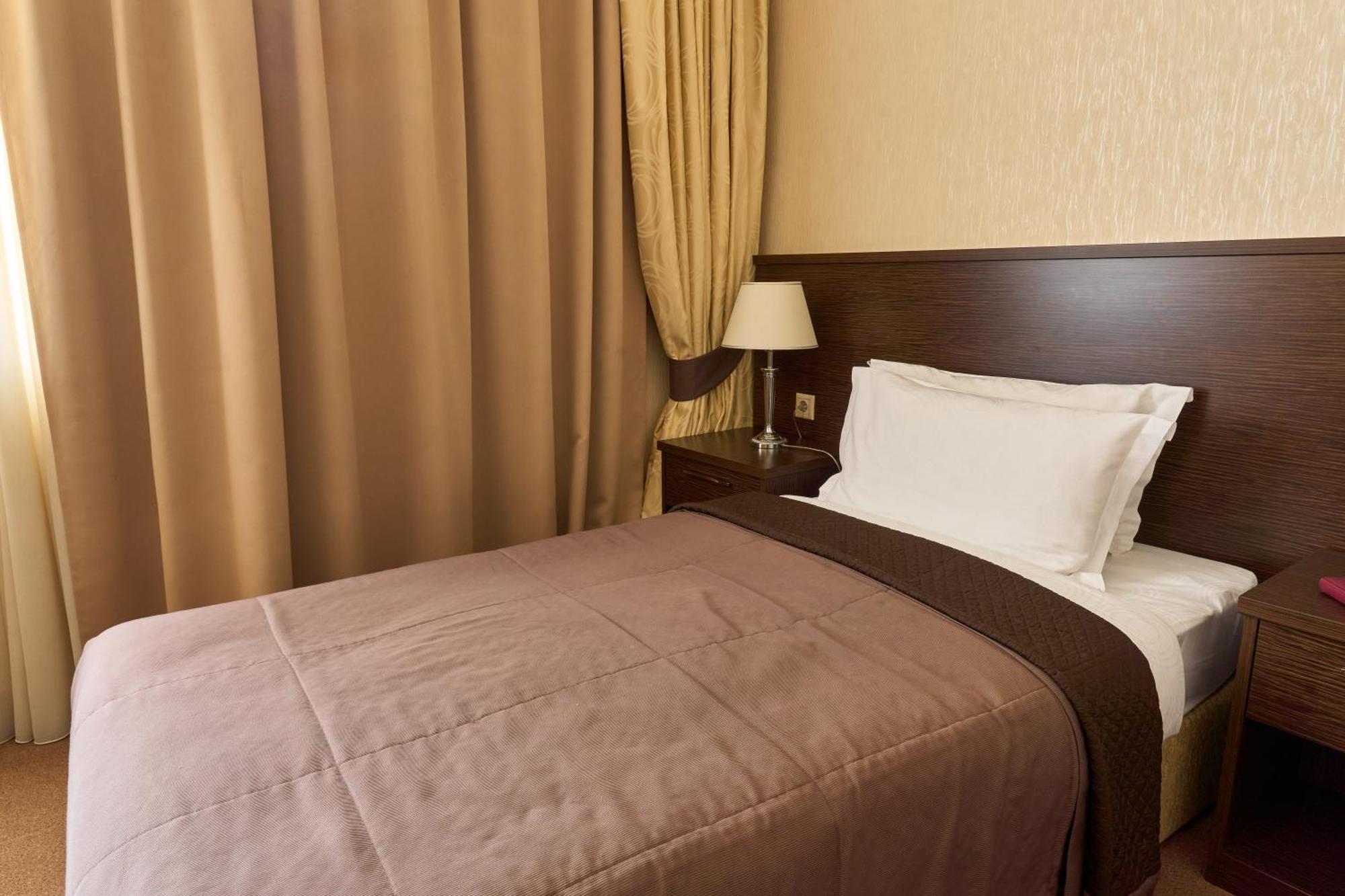 Kainar Hotel Sjymkent Exteriör bild