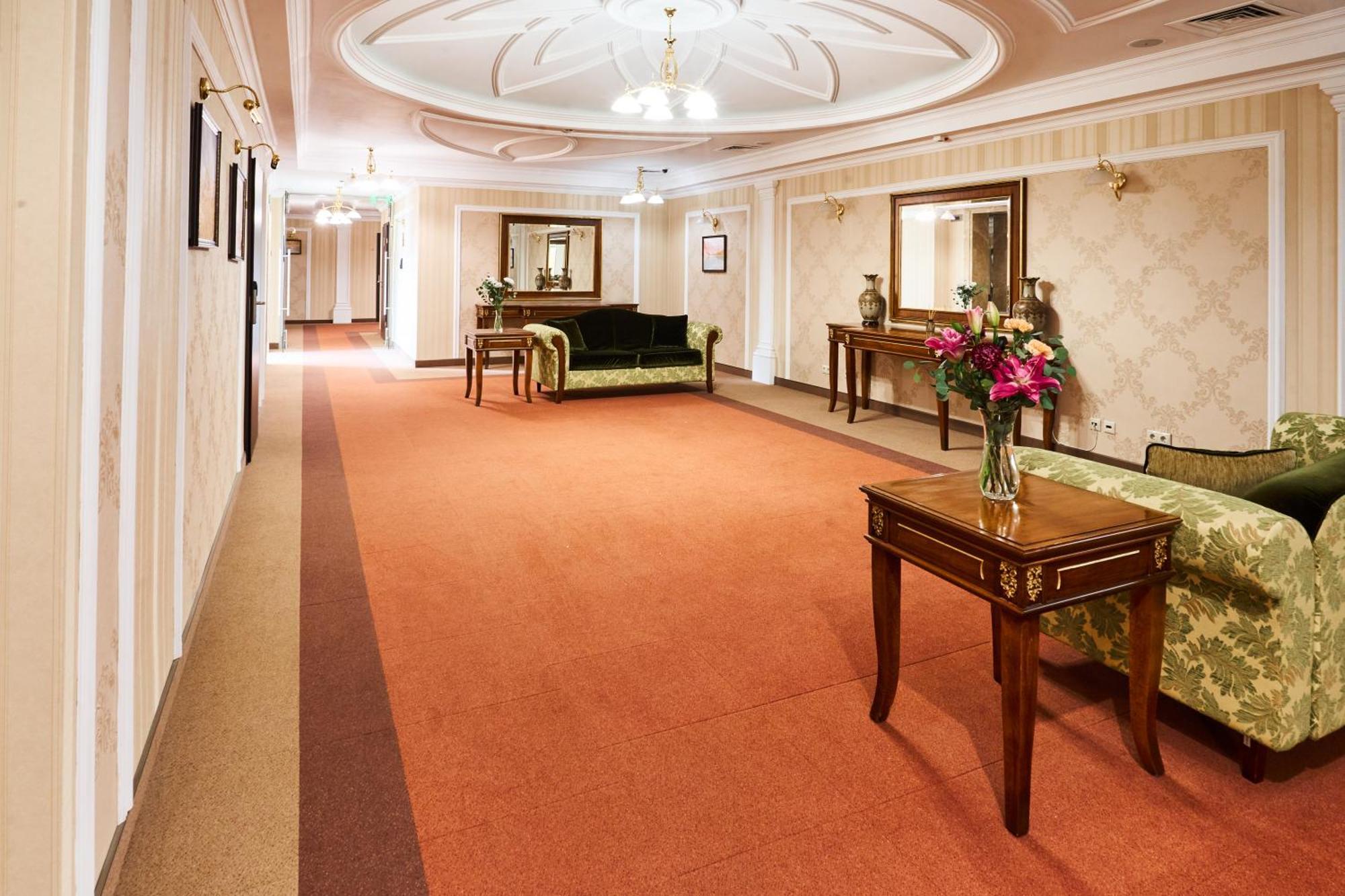 Kainar Hotel Sjymkent Exteriör bild