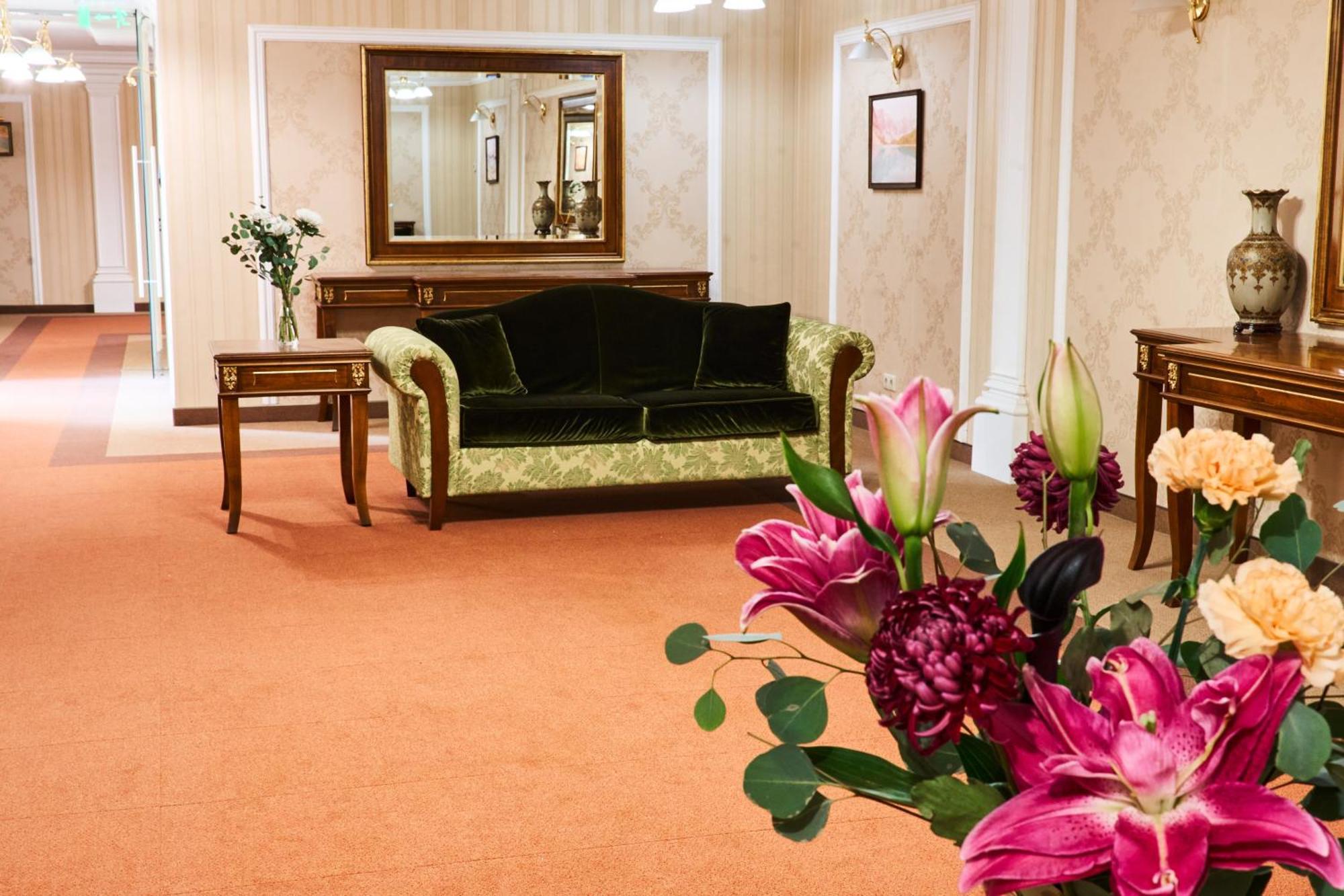 Kainar Hotel Sjymkent Exteriör bild